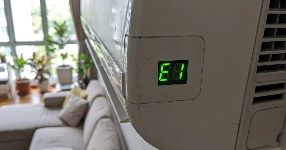 Daikin aircon display showing error code U4
